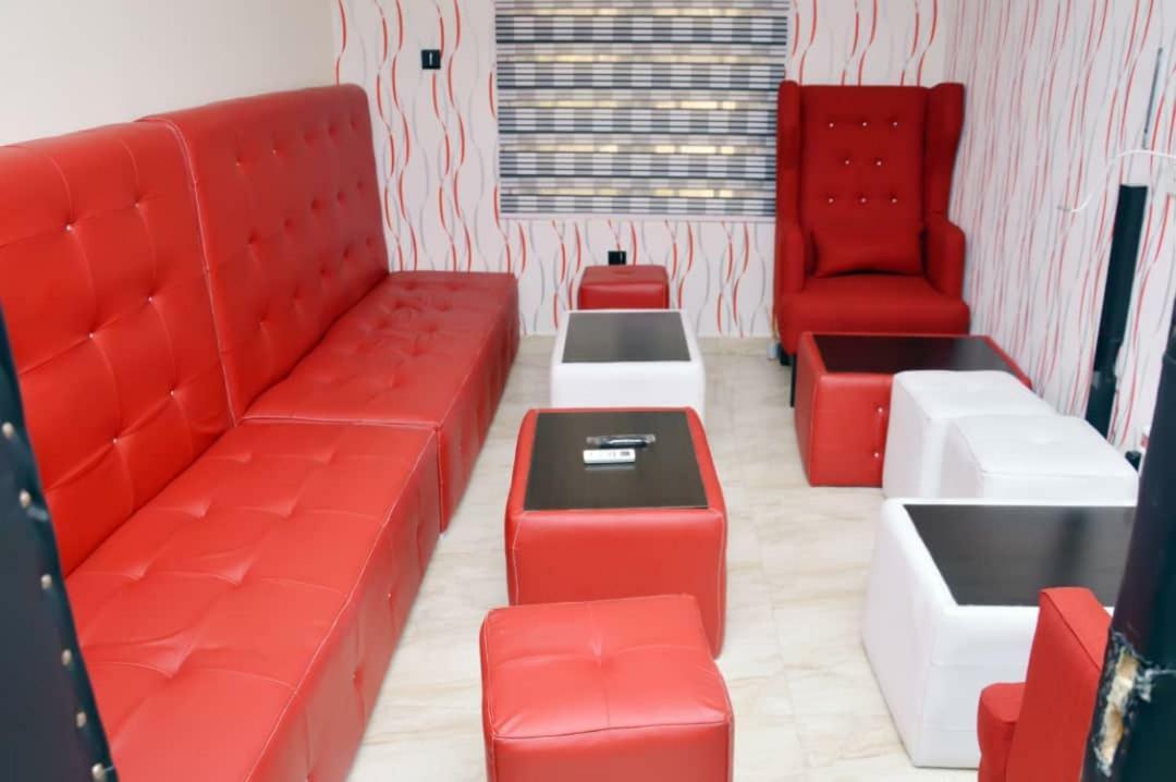 City Nest Hotel Ogombo المظهر الخارجي الصورة
