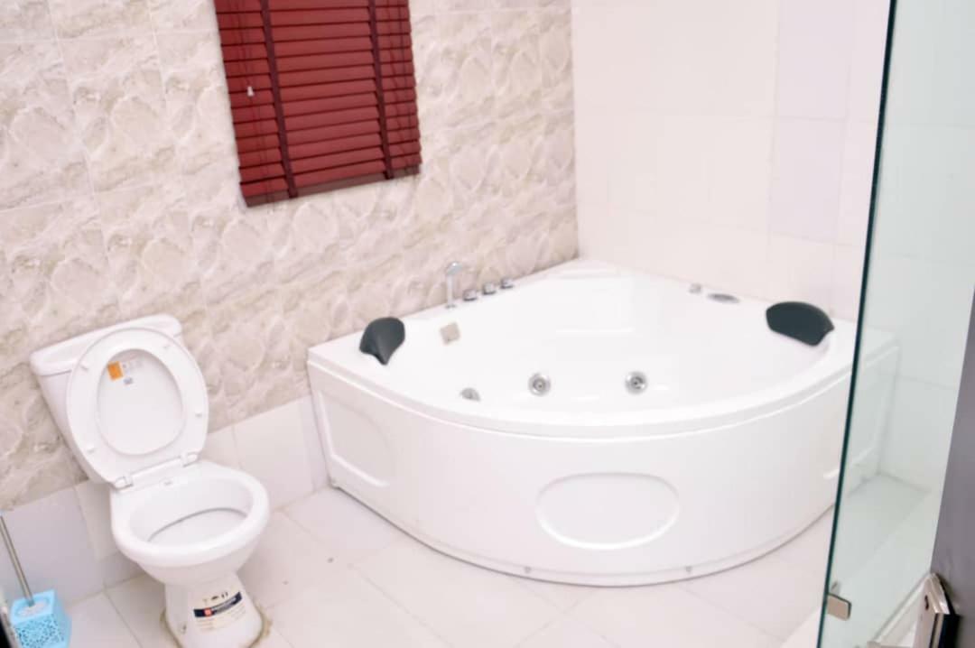 City Nest Hotel Ogombo المظهر الخارجي الصورة