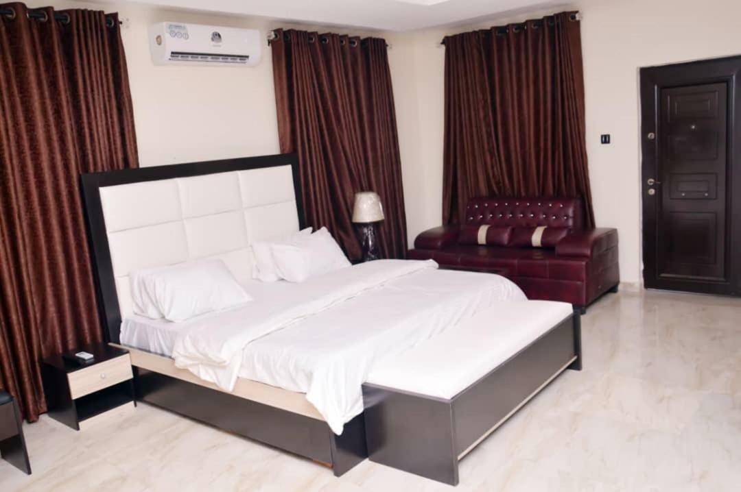 City Nest Hotel Ogombo المظهر الخارجي الصورة