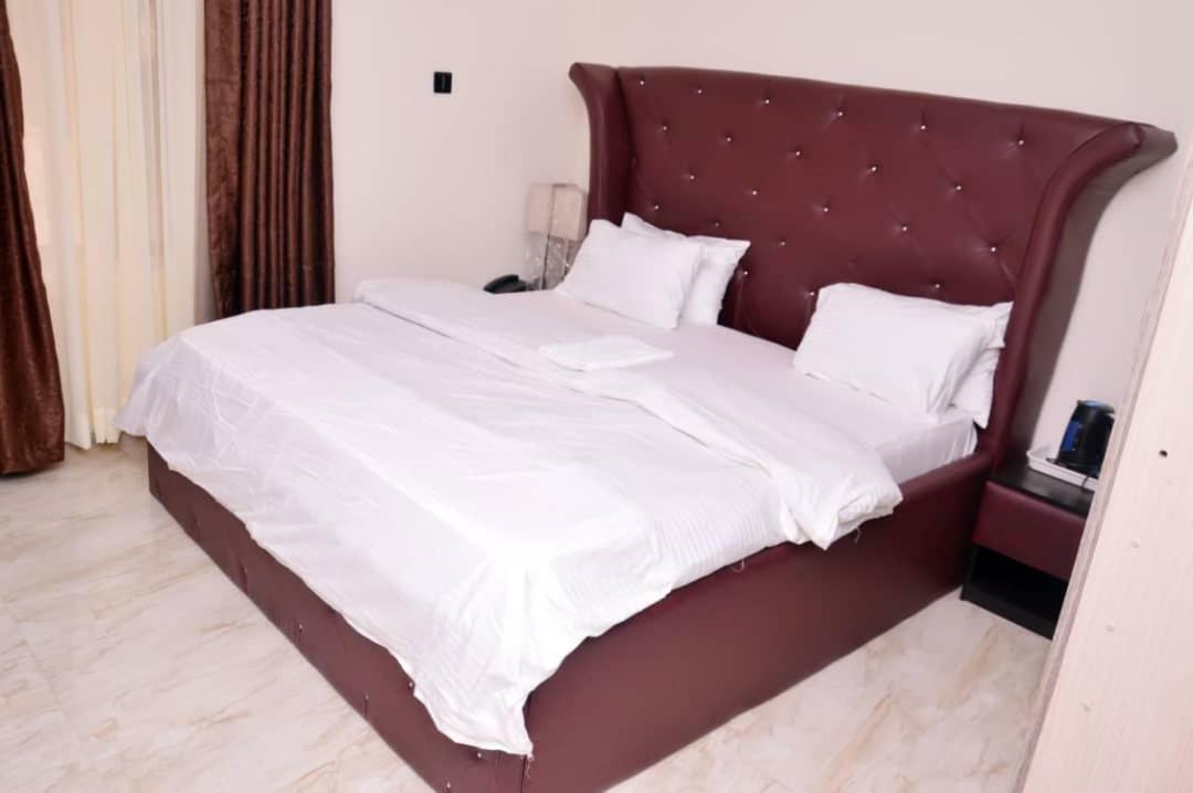 City Nest Hotel Ogombo المظهر الخارجي الصورة